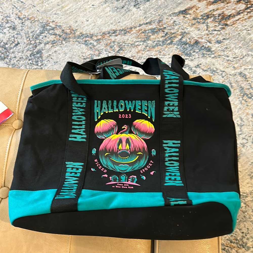 DisneyMickey, 2003 Halloween bag that glows in the dark